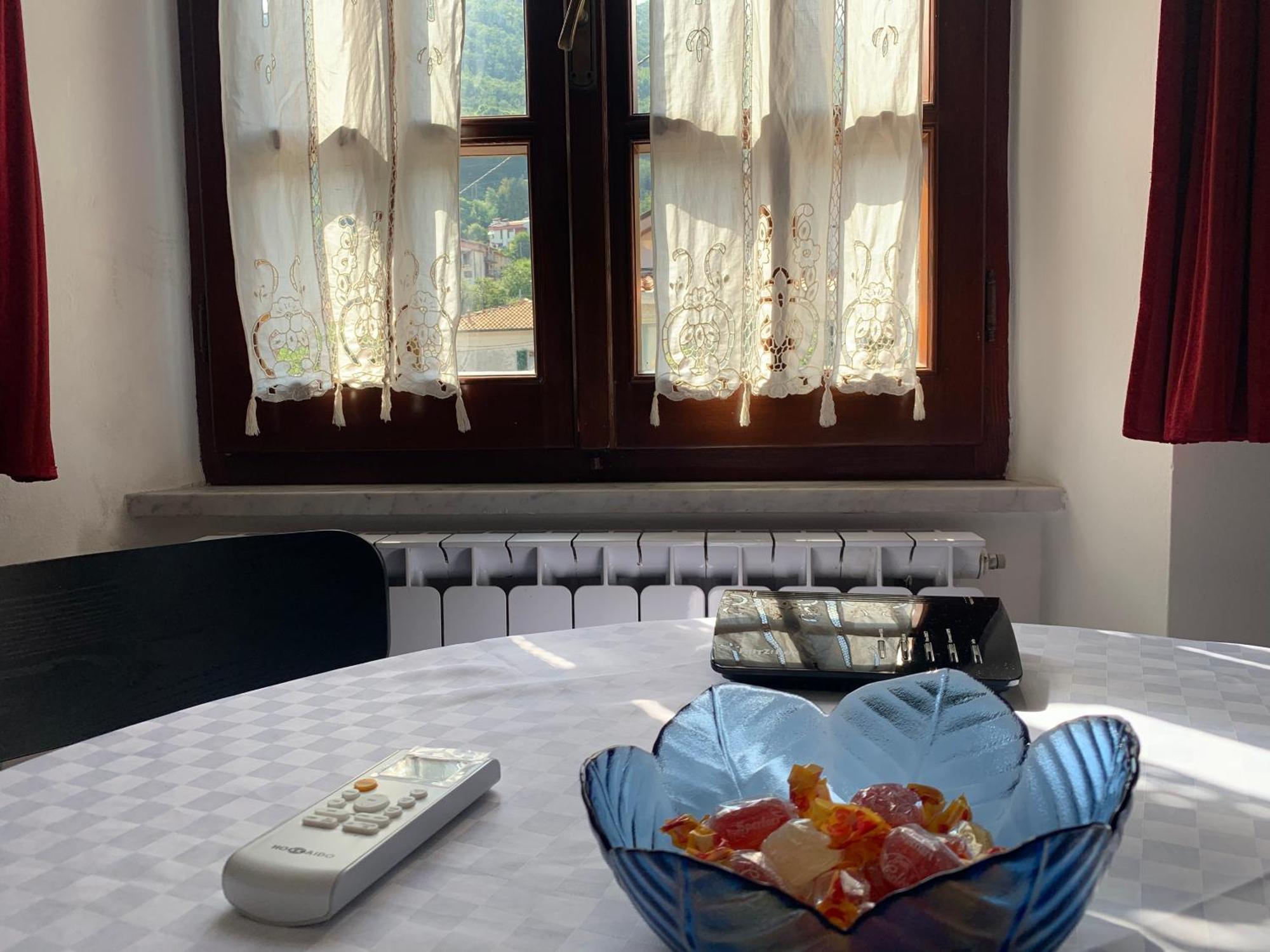 Апартаменты A Casa Di Atti Biassa Экстерьер фото